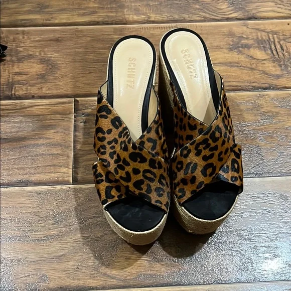 Platform - Picture 2 of 4